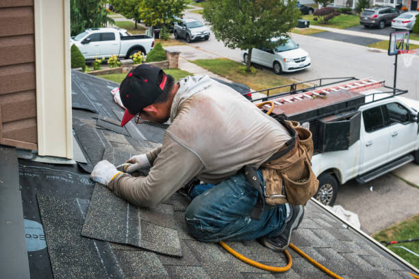 Professional Emergency Roof Repair technician working in McLean, TX